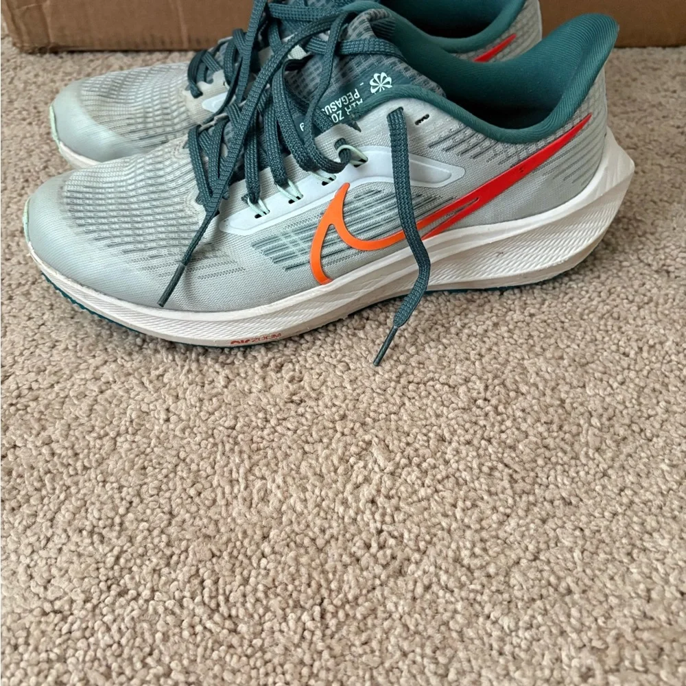 Nike Air Zoom Pegasus 39 Turquoise blue and Orange Running Shoes